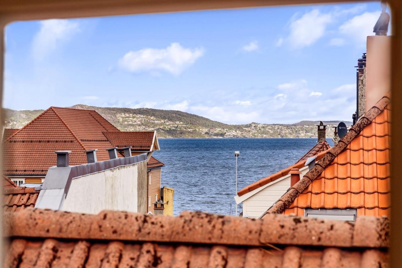 Modern Penthouse With A View - Behind Bryggen Apartment Bergen Exterior photo