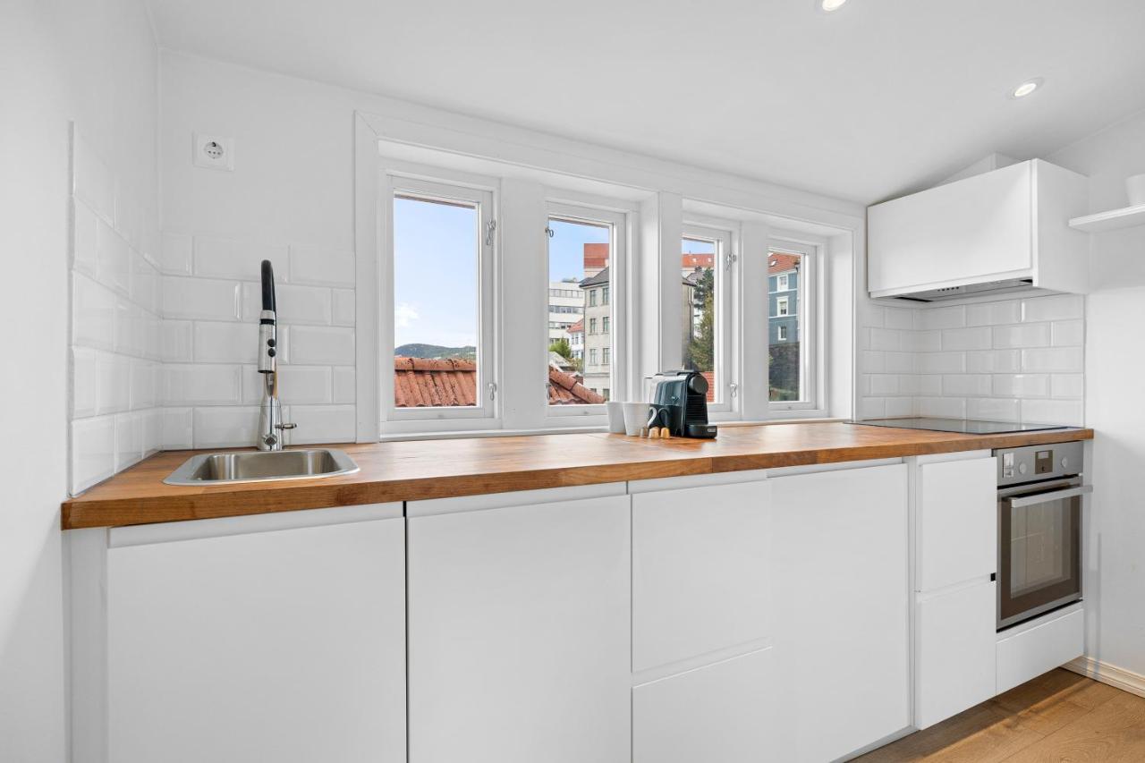 Modern Penthouse With A View - Behind Bryggen Apartment Bergen Exterior photo